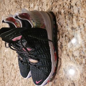 Nike Lebron 18 Gang Men Size 11